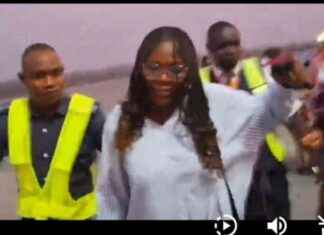 Passenger’s Aggrieved Actions Ground Abuja-bound Aircraft, Leaving Travelers Stranded passengers-aggrieved-actions-ground-abuja-bound-aircraft-leaving-travelers-stranded