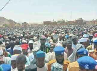 Thousands Attend Funeral of JIBWIS Deputy National Chair – Photos thousands-attend-funeral-of-jbws-deputy-national-chair-photos