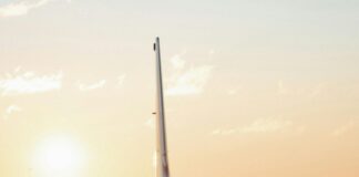 Key Moments: How Delta Flight DL275 Was Skillfully Diverted at LAX Delta Flight DL275 diverted, DL275 LAX diversion, Delta emergency landing LAX, DL275 flight update, Delta diverted flight news, DL275 incident report, LAX airport flight diversion